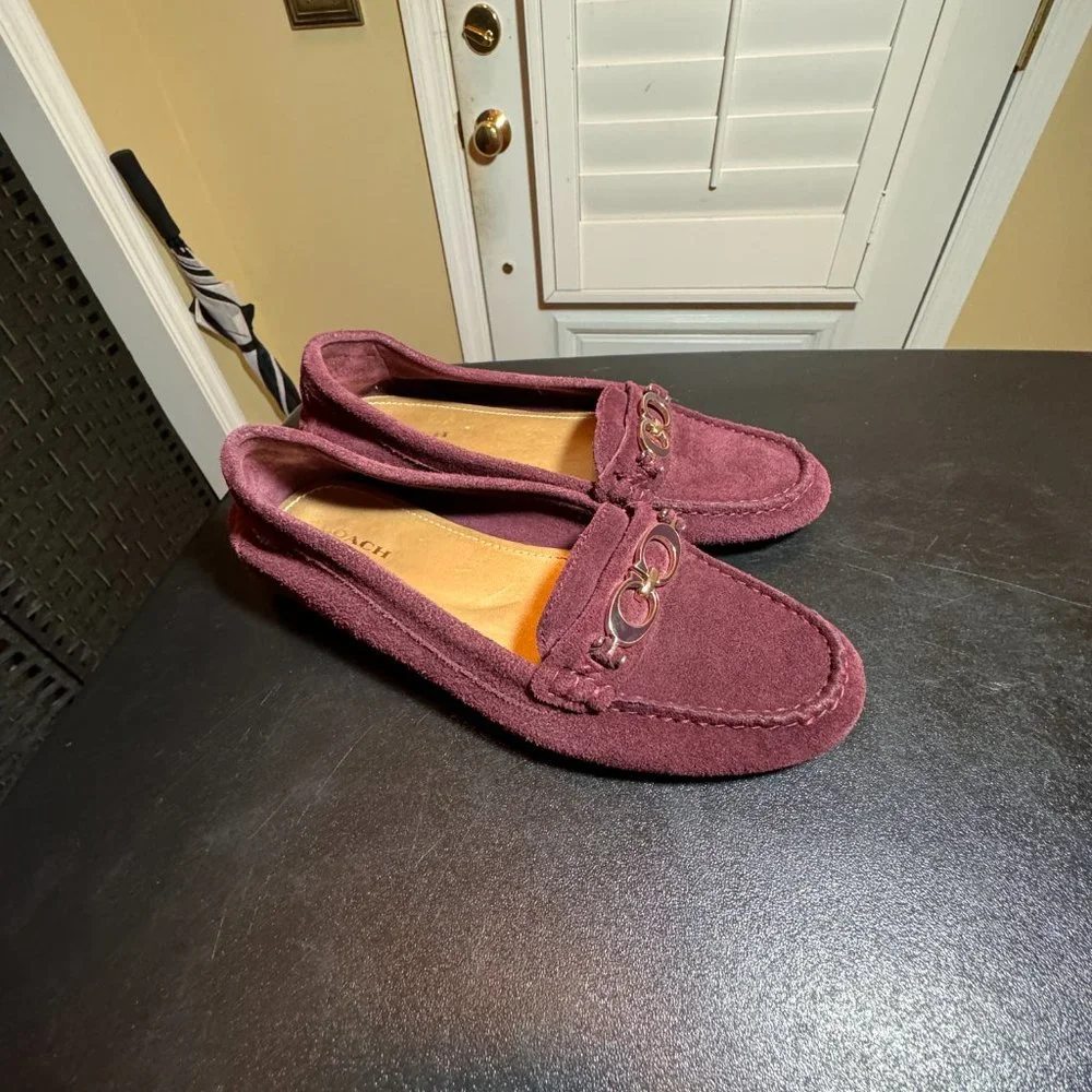 Coach Fortunata size 6.5 suede loafers with horsebit logo